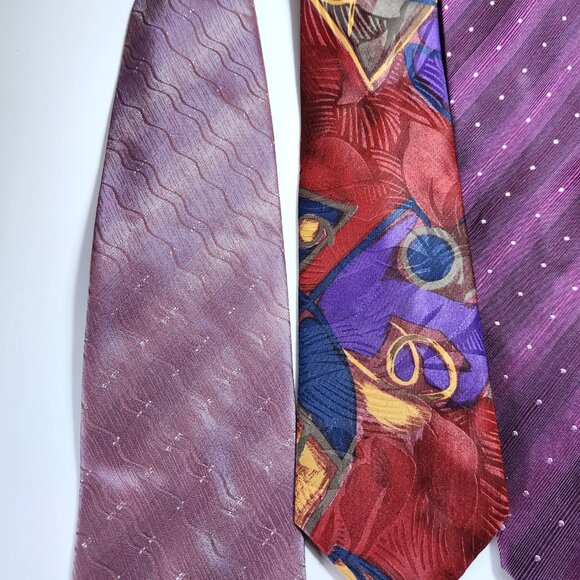 Lot of Seven Neckties Men's Purples and Reds Silk and Polyester Various Patterns - Picture 8 of 10